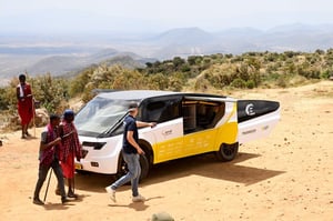 Stella Juva in Kenya- Credit STE_Bart van Overbeeke - Solar powered ambulance Stella Juva r_SD